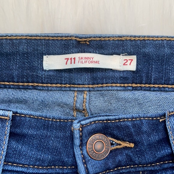 Size 27 Levi’s skinny jeans - Picture 2 of 4
